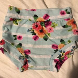 Small shop bummies forget what shop